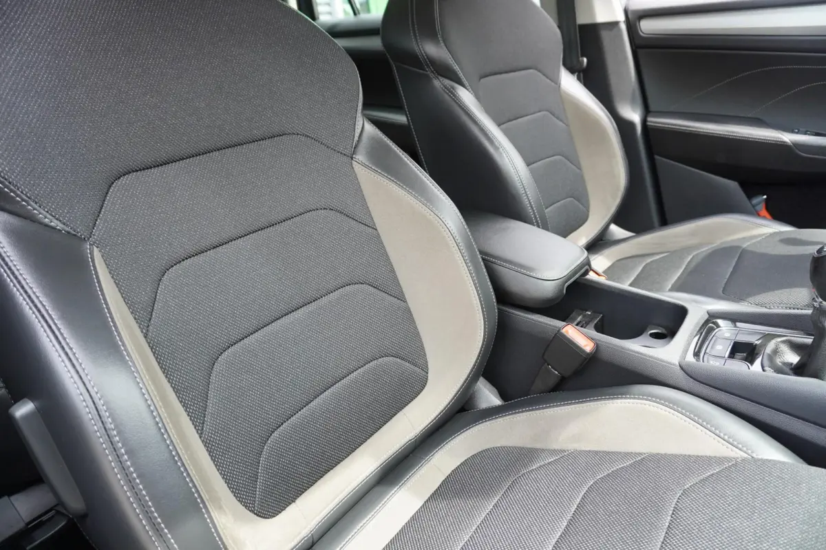 1.5 TSI 150pk Business Edition 7p. | Trekhaak | All Season Banden | SmartLink | Camera