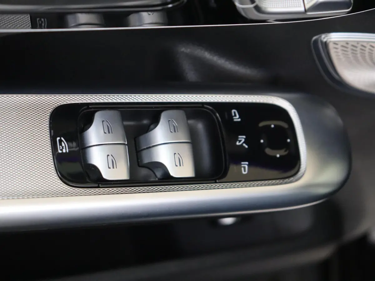 350+ AMG Line 96 kWh Premium Plus /Panoramadak /Memory /360 Camera /Burmester