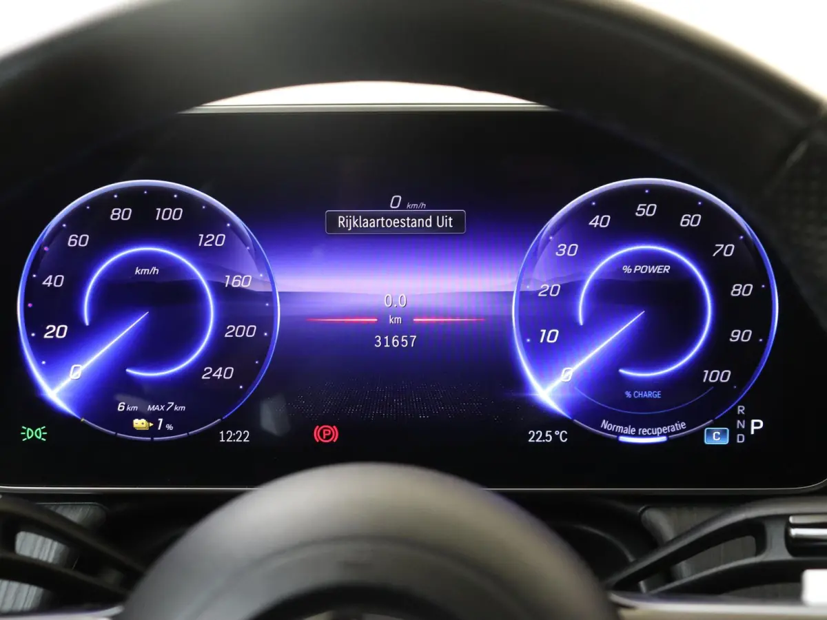 350+ AMG Line 96 kWh Premium Plus /Panoramadak /Memory /360 Camera /Burmester