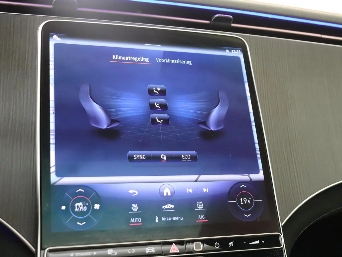 350+ AMG Line 96 kWh Premium Plus /Panoramadak /Memory /360 Camera /Burmester