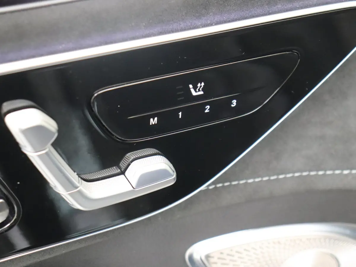350+ AMG Line 96 kWh Premium Plus /Panoramadak /Memory /360 Camera /Burmester
