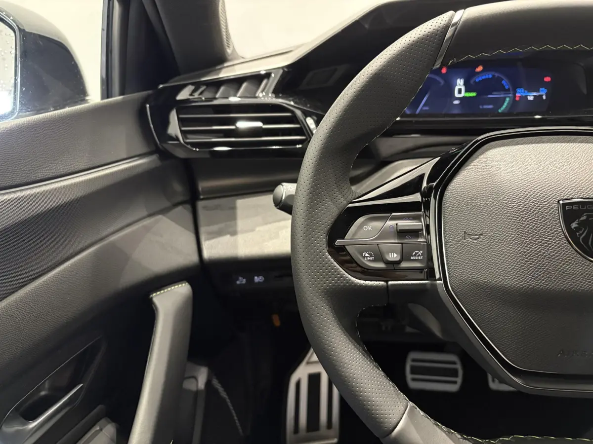GT Avantage EV 54 kWh | APPLE CARPLAY & ANDROID AUTO | ELEKTR. ACHTERKLEP | VERWARMDE STOELEN |