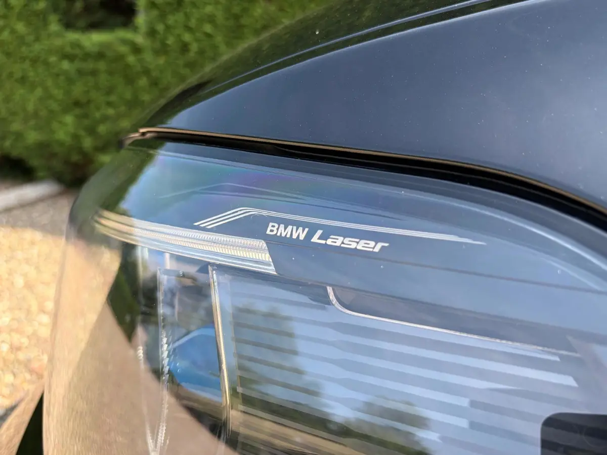 XDrive45e HighExecutive M Sport Chrystal 4WielSturing Luchtvering HUD H&K 22INCH