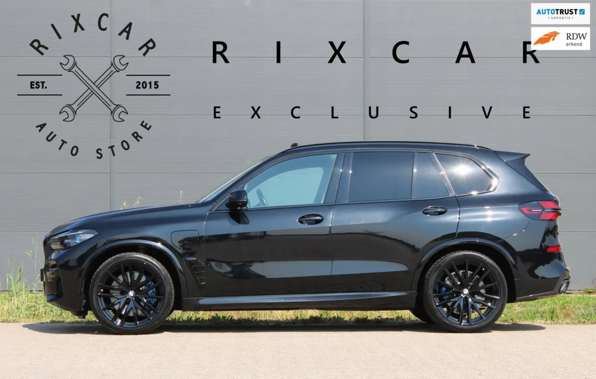 XDrive45e HighExecutive M Sport Chrystal 4WielSturing Luchtvering HUD H&K 22INCH