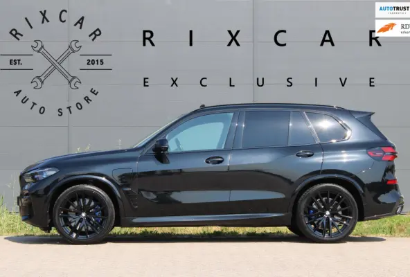 XDrive45e HighExecutive M Sport Chrystal 4WielSturing Luchtvering HUD H&K 22INCH