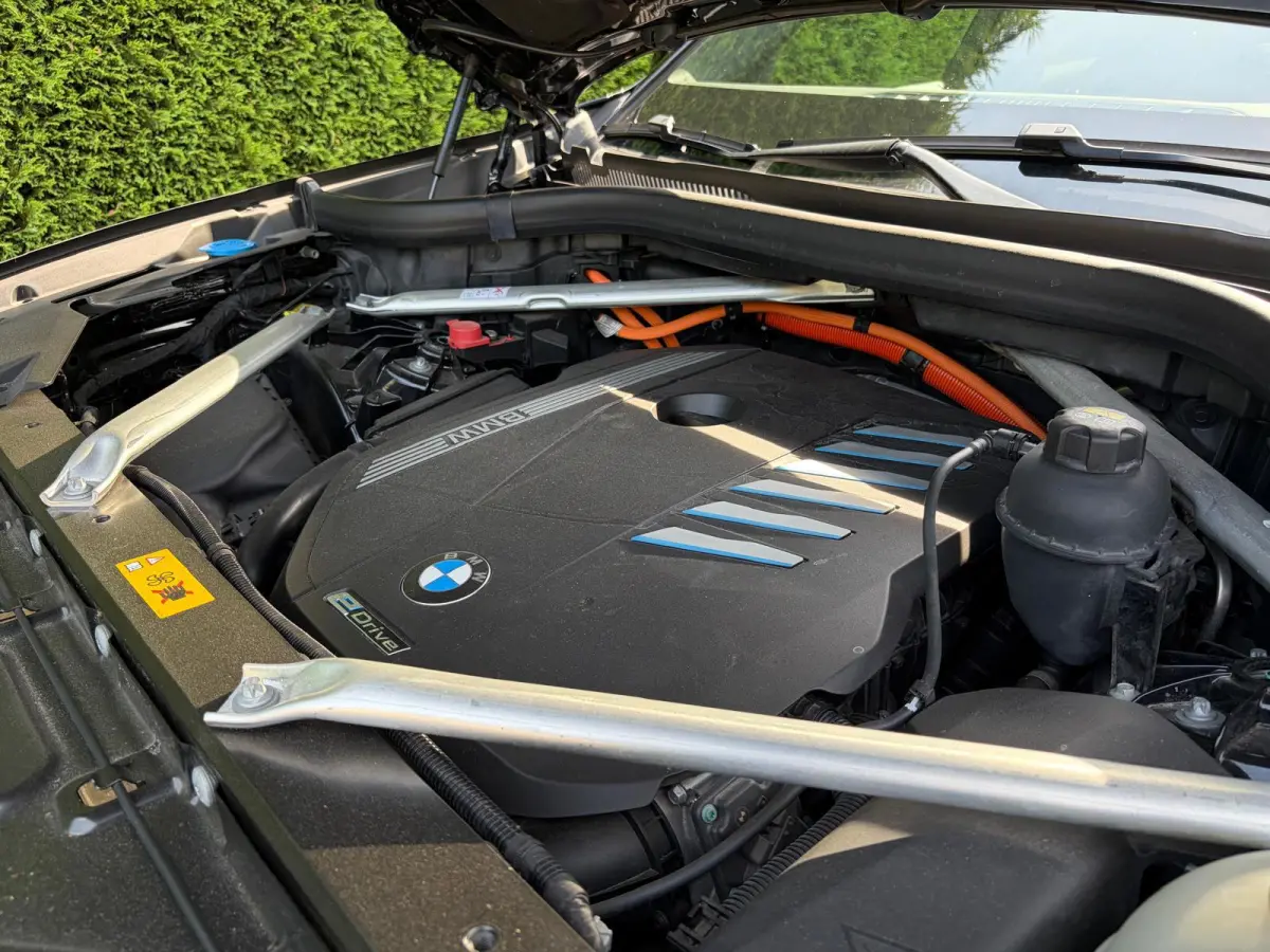 XDrive45e HighExecutive M Sport Chrystal 4WielSturing Luchtvering HUD H&K 22INCH