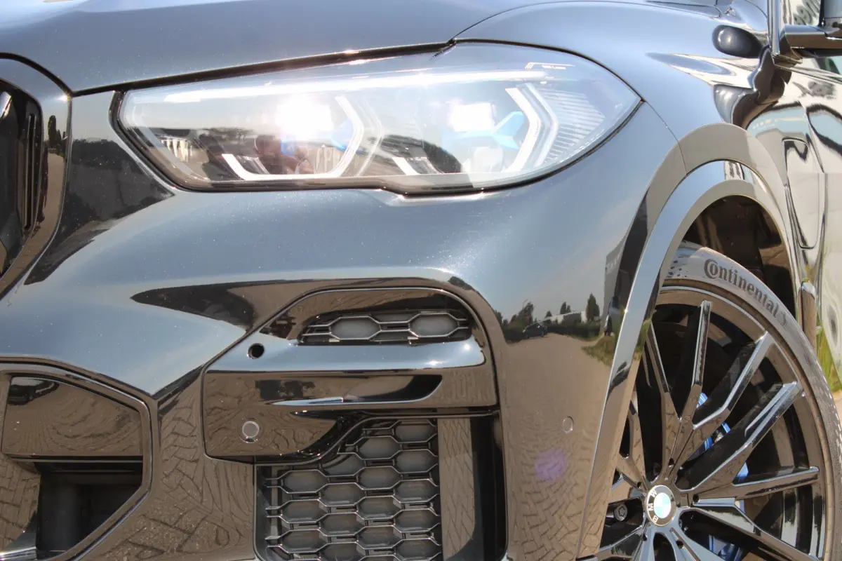 XDrive45e HighExecutive M Sport Chrystal 4WielSturing Luchtvering HUD H&K 22INCH