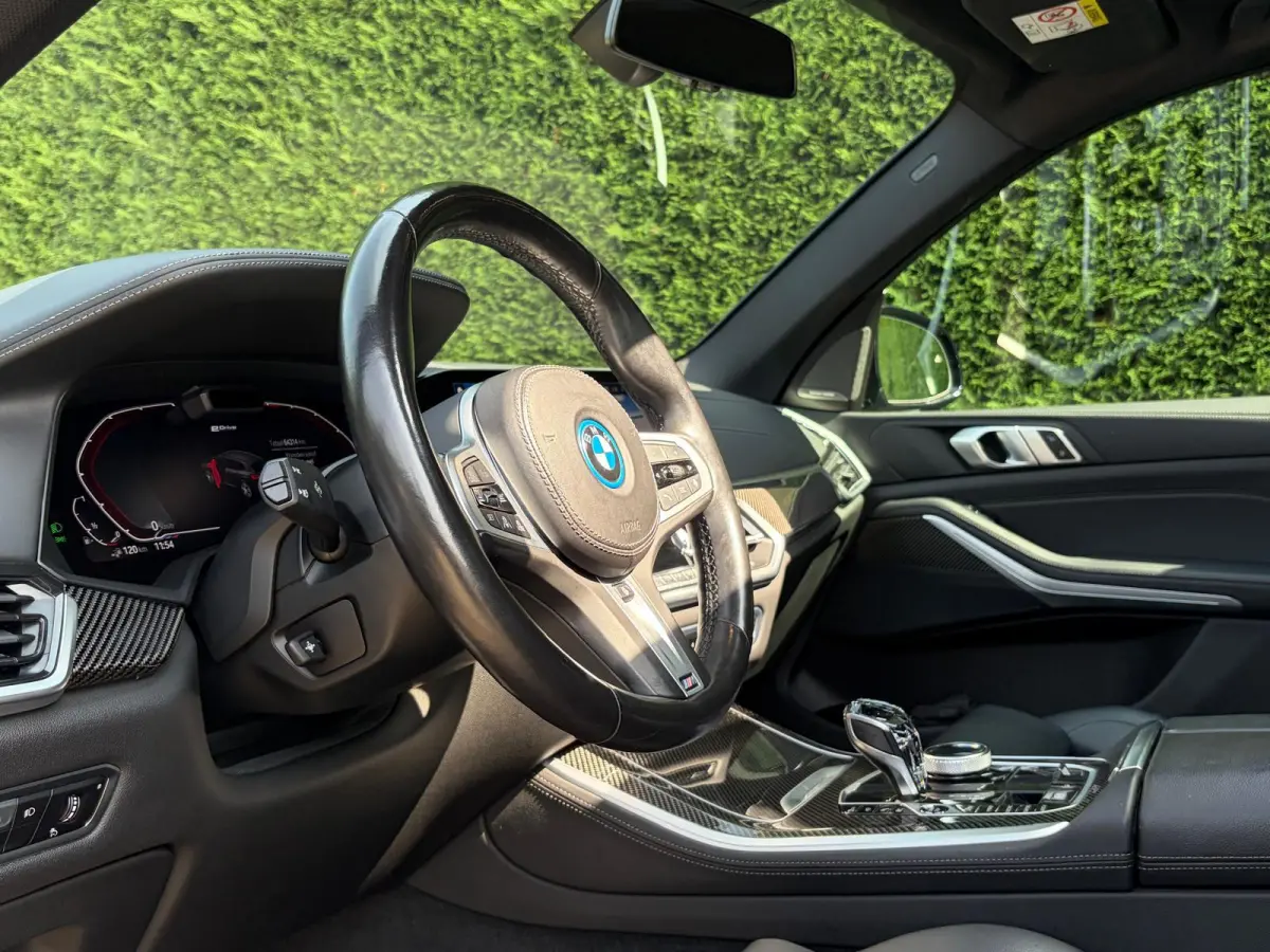 XDrive45e HighExecutive M Sport Chrystal 4WielSturing Luchtvering HUD H&K 22INCH