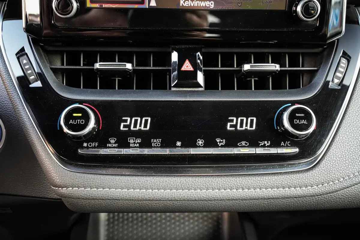 1.8 Hybrid Active | ACC | Navi | DAB | Apple CarPlay | Clima | Metalic | Camera | Org. NL!