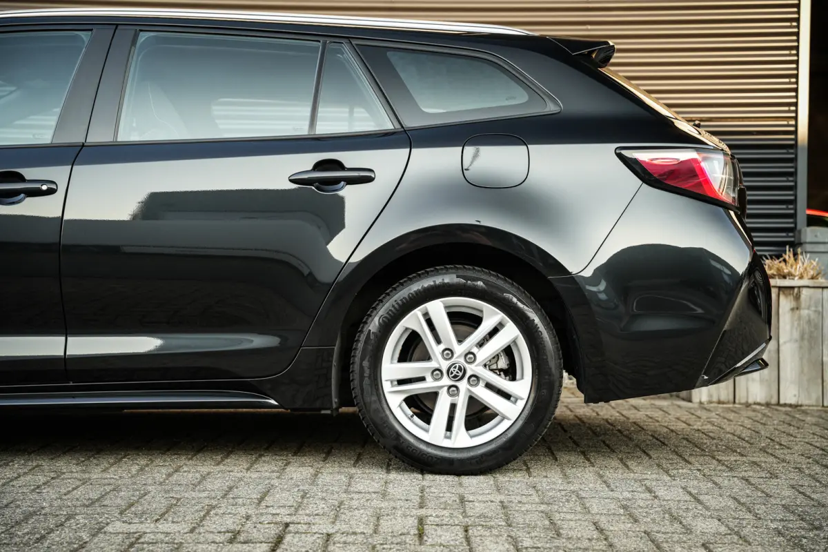 1.8 Hybrid Active | ACC | Navi | DAB | Apple CarPlay | Clima | Metalic | Camera | Org. NL!