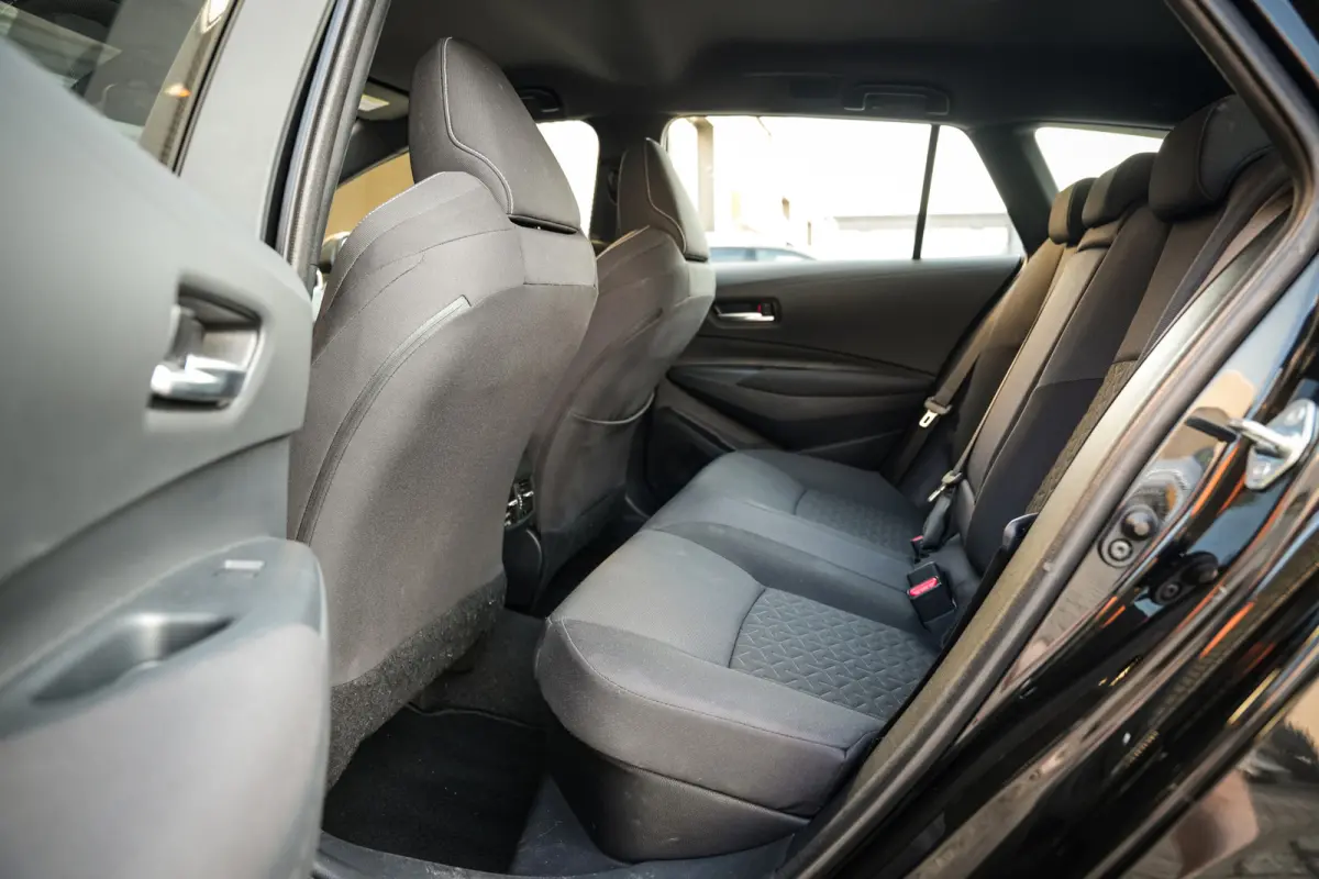 1.8 Hybrid Active | ACC | Navi | DAB | Apple CarPlay | Clima | Metalic | Camera | Org. NL!