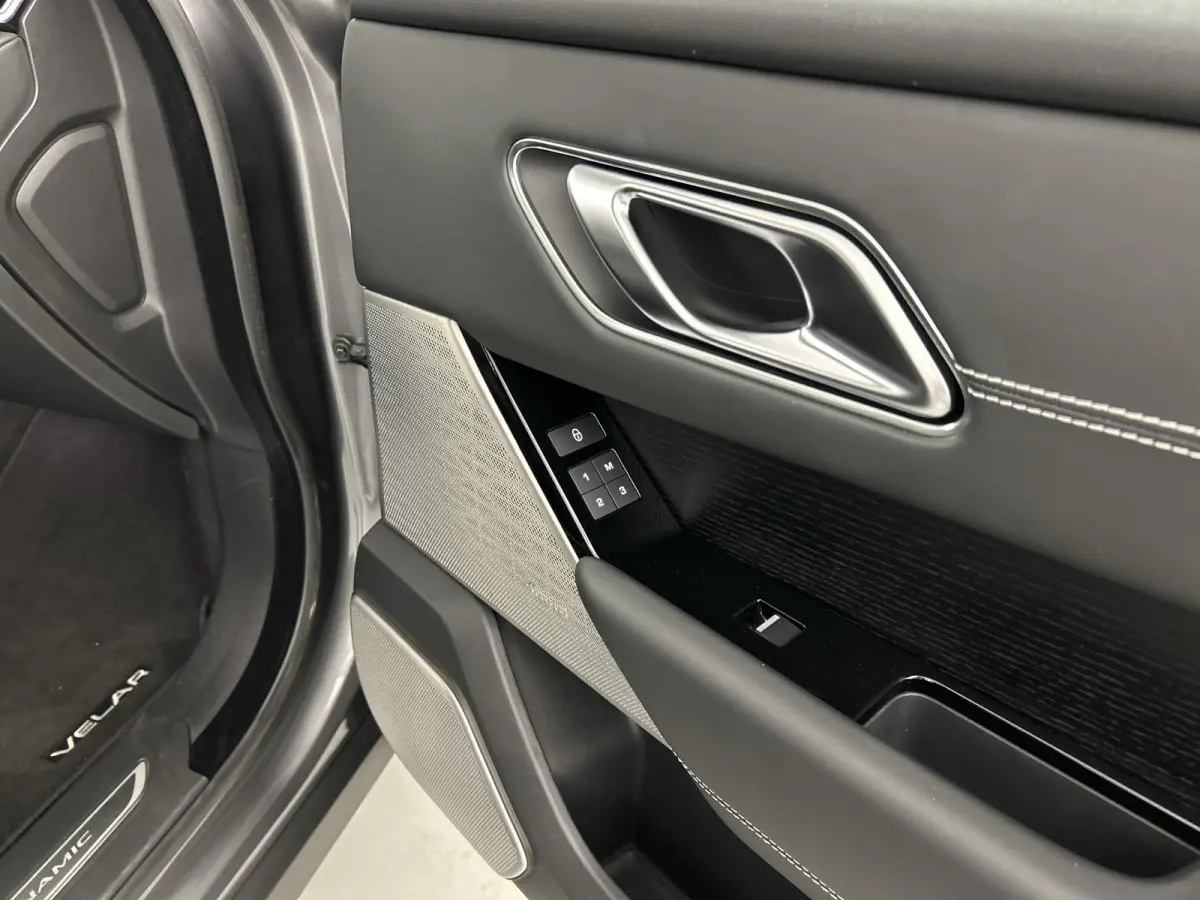 2.0 P250 Turbo AWD R-Dynamic HSE Pano-dak/Massage