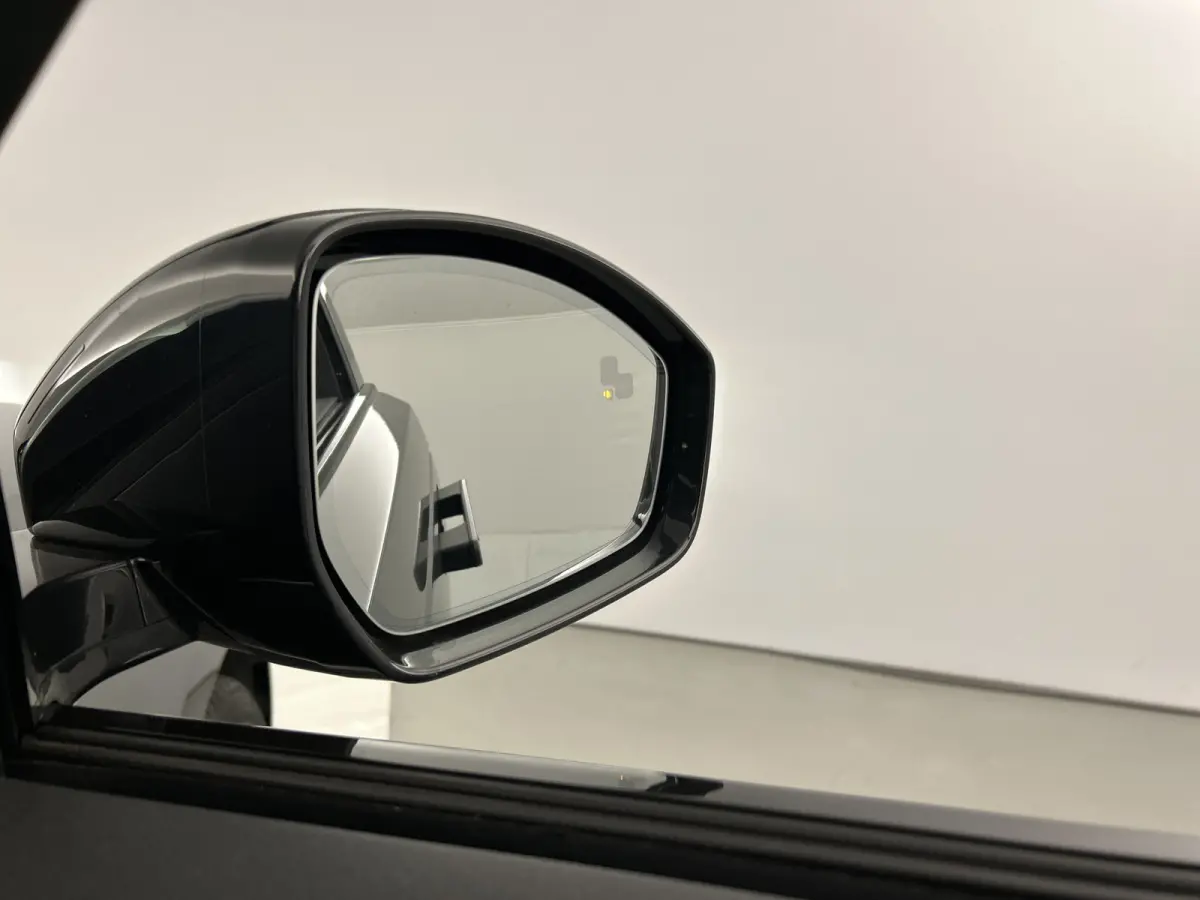 2.0 P250 Turbo AWD R-Dynamic HSE Pano-dak/Massage