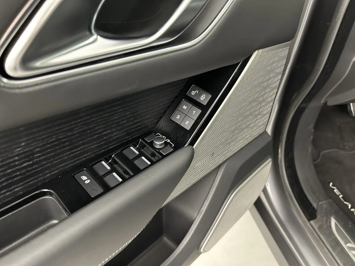 2.0 P250 Turbo AWD R-Dynamic HSE Pano-dak/Massage