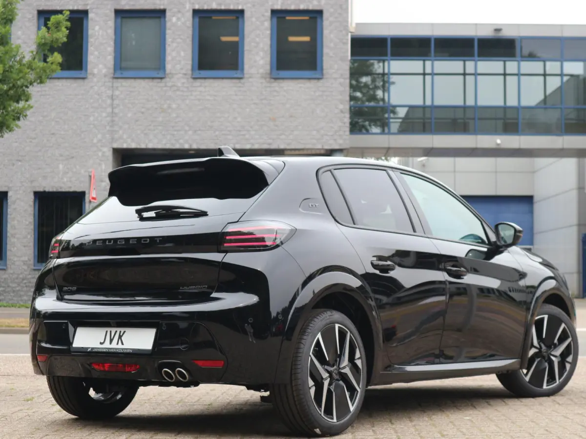 1.2 Hybrid 145 e-DCS6 GT / 360 Camera / Adaptive Cruise / Voorraad Voordeel