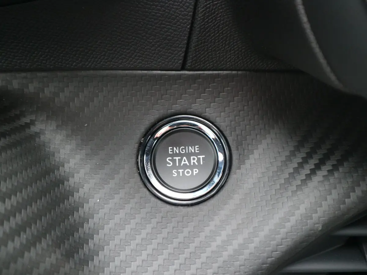 1.2 Hybrid 145 e-DCS6 GT / 360 Camera / Adaptive Cruise / Voorraad Voordeel