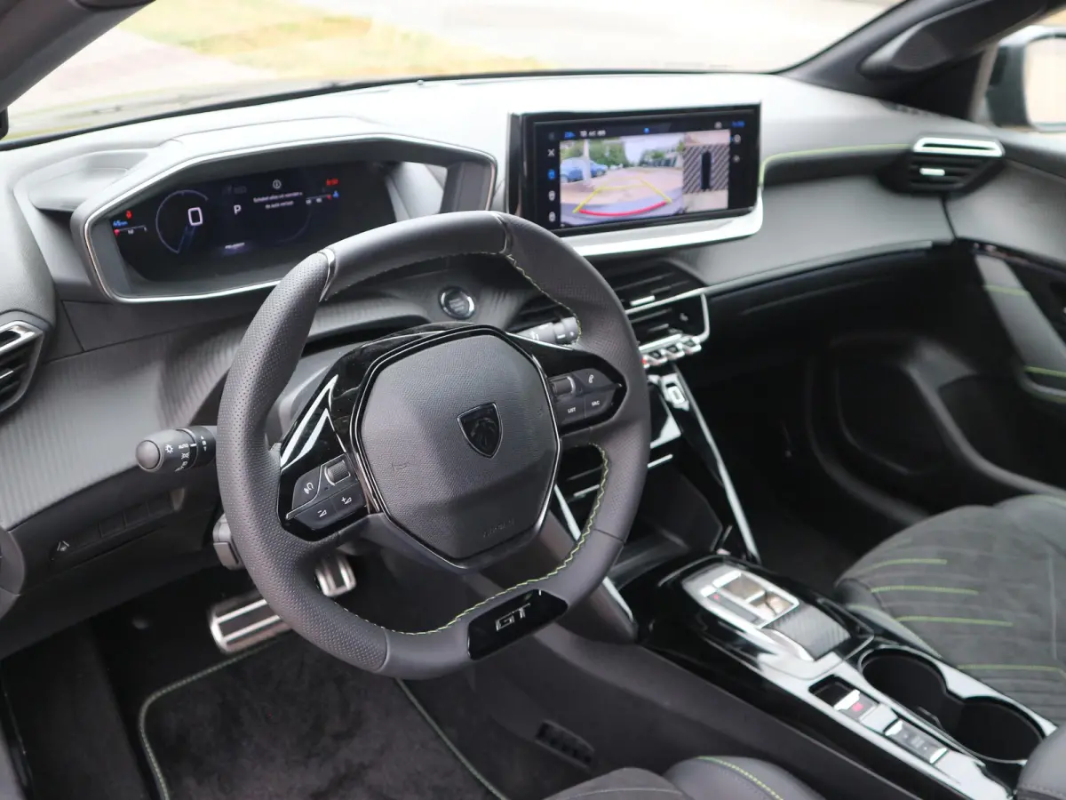 1.2 Hybrid 145 e-DCS6 GT / 360 Camera / Adaptive Cruise / Voorraad Voordeel