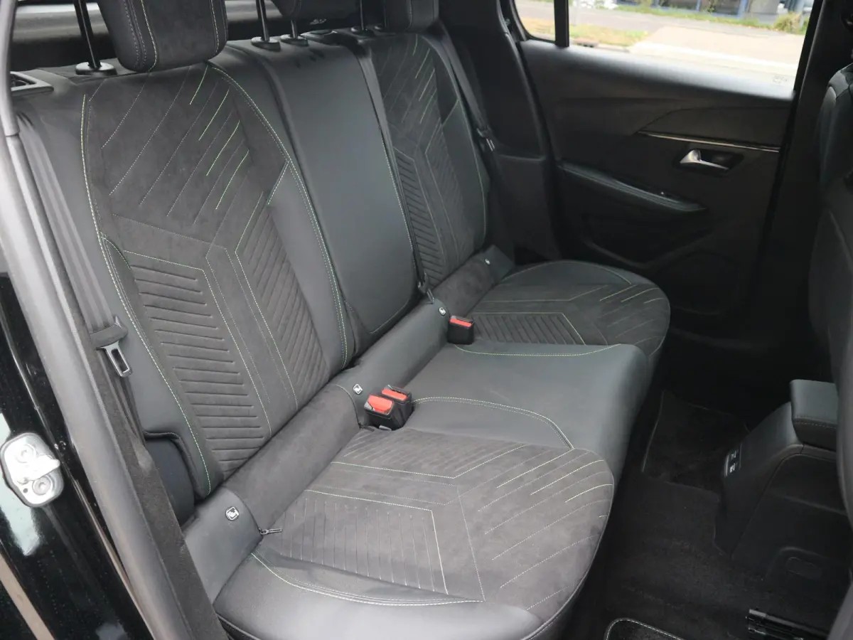 1.2 Hybrid 145 e-DCS6 GT / 360 Camera / Adaptive Cruise / Voorraad Voordeel