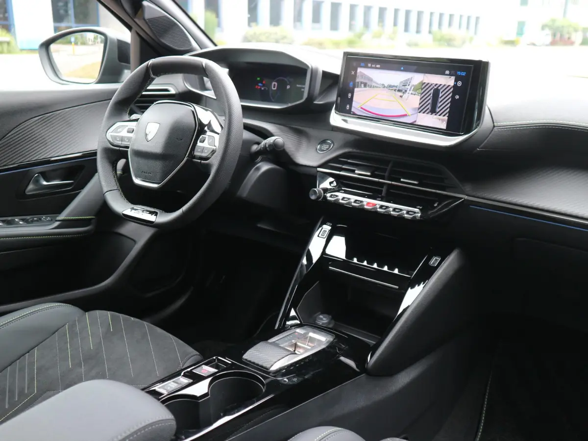 1.2 Hybrid 145 e-DCS6 GT / 360 Camera / Adaptive Cruise / Voorraad Voordeel