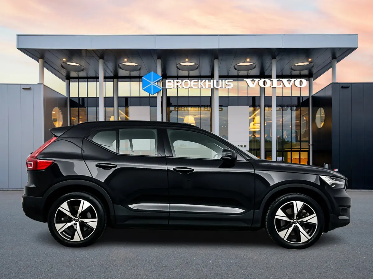 P8 R-Design | 19" | Panoramadak | 360 Camera | Elektr. verst. Stoelen | Harman Kardon | Warmtepomp | Adaptieve Cruise | BLIS | Stoel/Stuur/Achterbankverwarming