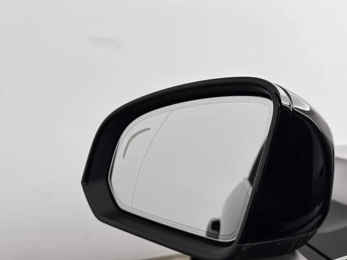 P8 R-Design | 19" | Panoramadak | 360 Camera | Elektr. verst. Stoelen | Harman Kardon | Warmtepomp | Adaptieve Cruise | BLIS | Stoel/Stuur/Achterbankverwarming