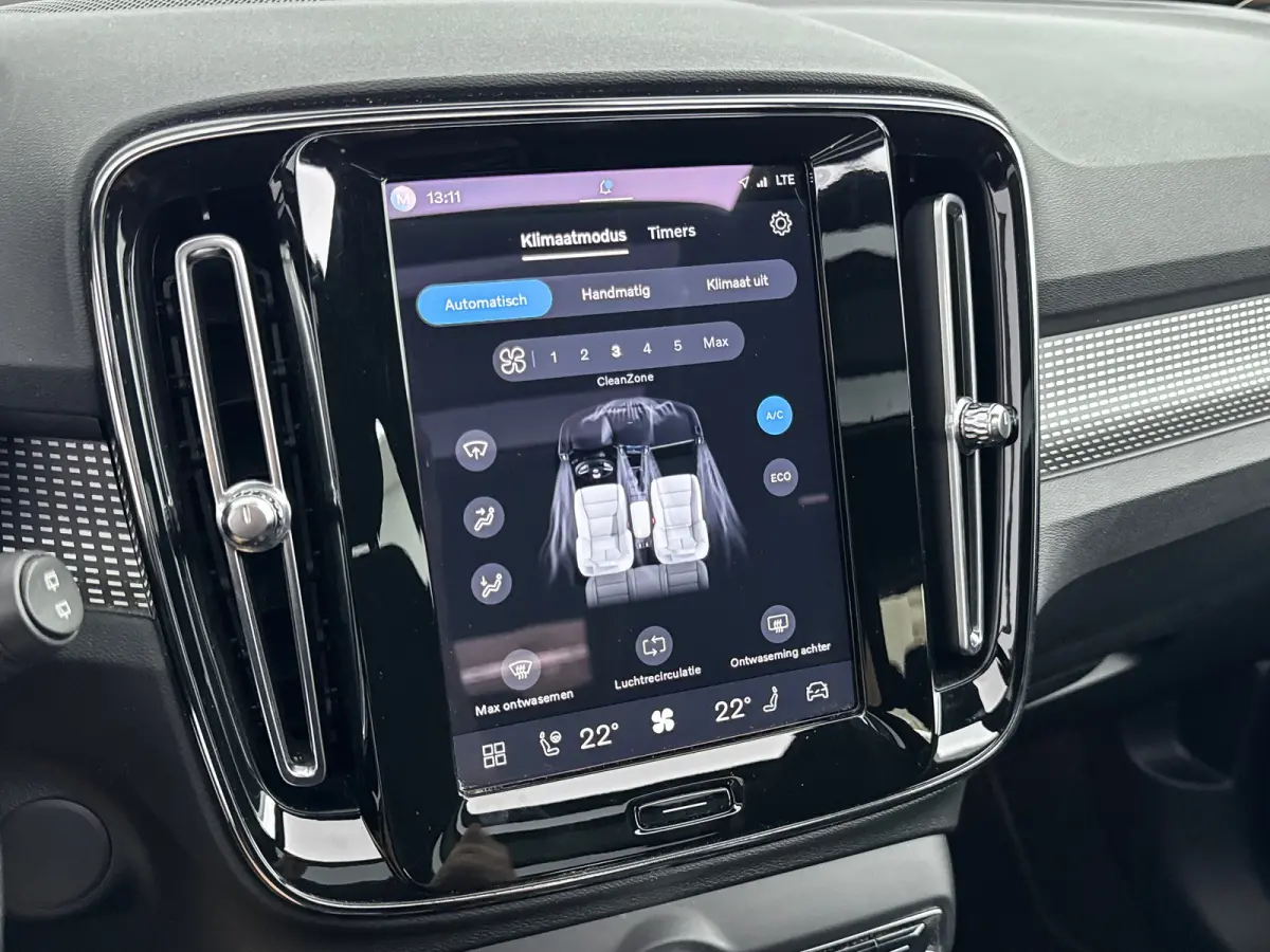 P8 R-Design | 19" | Panoramadak | 360 Camera | Elektr. verst. Stoelen | Harman Kardon | Warmtepomp | Adaptieve Cruise | BLIS | Stoel/Stuur/Achterbankverwarming