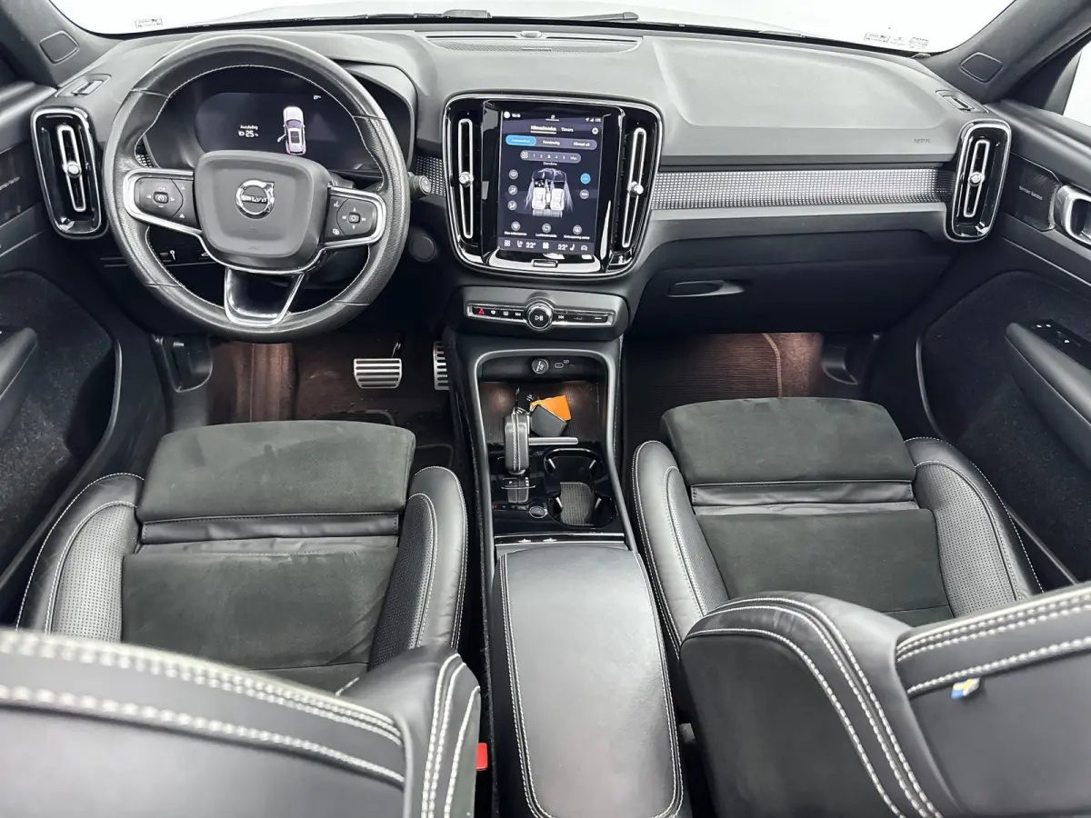 P8 R-Design | 19" | Panoramadak | 360 Camera | Elektr. verst. Stoelen | Harman Kardon | Warmtepomp | Adaptieve Cruise | BLIS | Stoel/Stuur/Achterbankverwarming