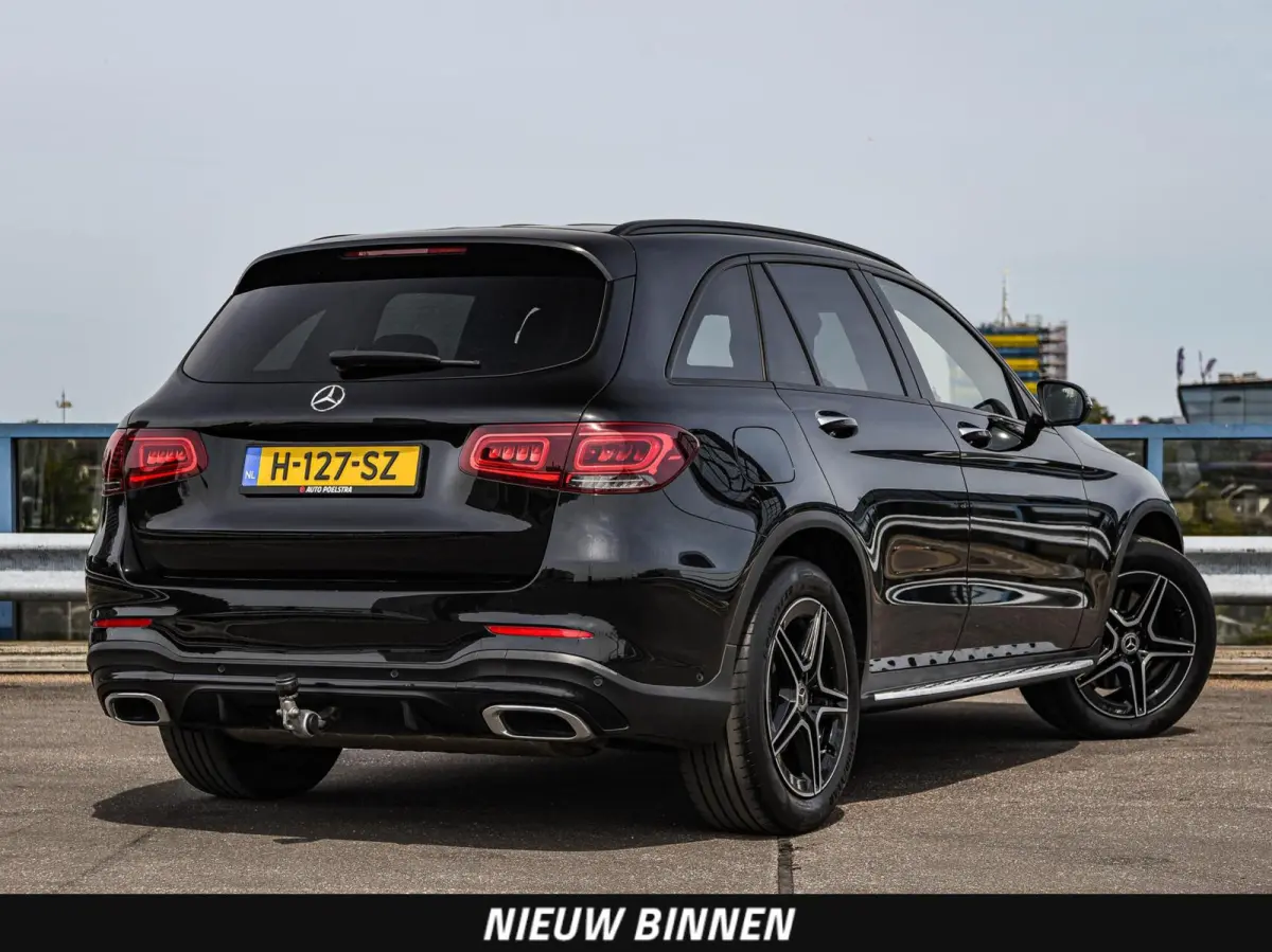 200 Premium Plus AMG Night Edition | Panoramadak | Burmester | Trekhaak | Digital Cockpit | Rondomzicht Camera | Keyless | Sfeerverlichting | Multibeam LED | Dealeronderhouden | 19"