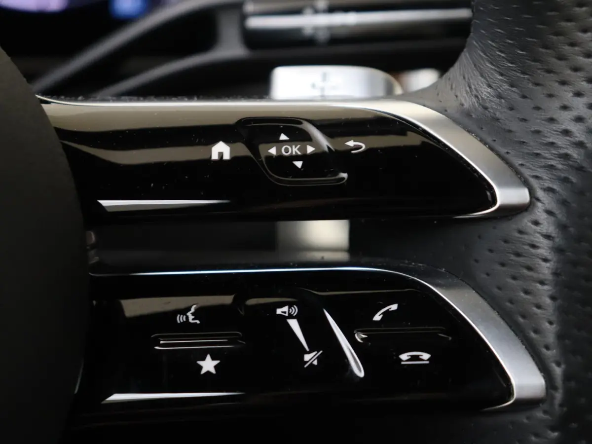 4MATIC AMG Line Premium Plus /Panoramadak /HUD /360 Camera /Rijassistentiepakket