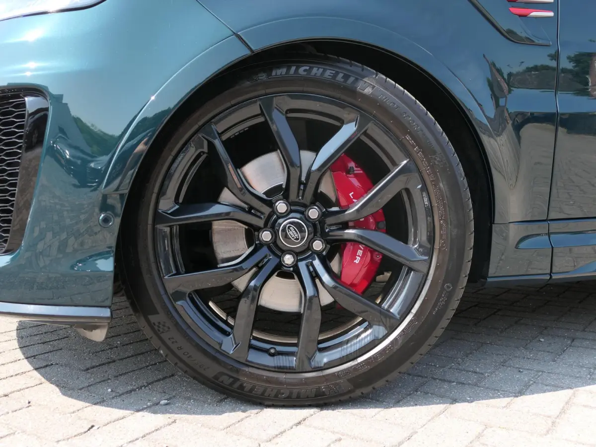 5.0 V8 SC SVR | SV Bespoke Paint | Alcantara hemel | Meridian | 360°-camera | Panoramadak | Head-up display | Alarmklasse 5 | ACC | Dodehoek ​detectie | Luxe lederen sportstoelen | Trekha