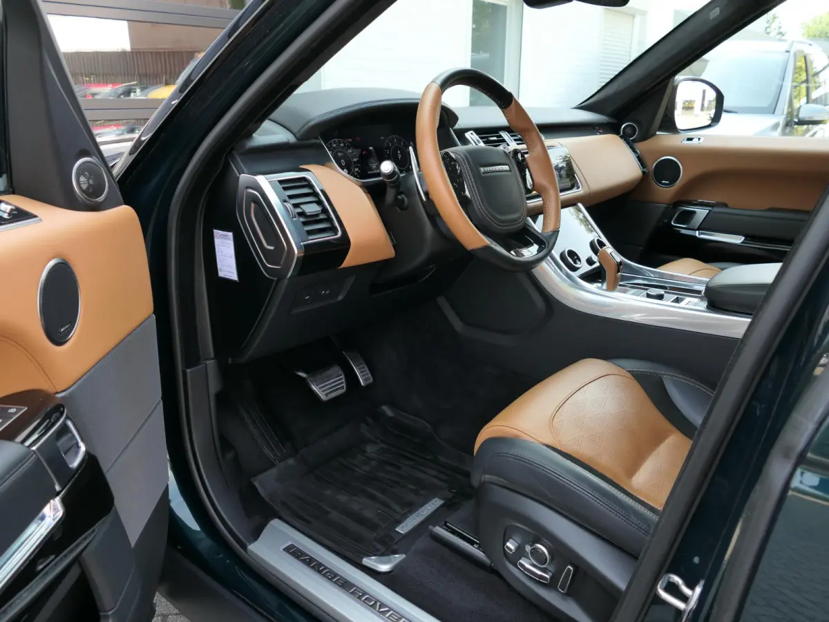 5.0 V8 SC SVR | SV Bespoke Paint | Alcantara hemel | Meridian | 360°-camera | Panoramadak | Head-up display | Alarmklasse 5 | ACC | Dodehoek ​detectie | Luxe lederen sportstoelen | Trekha