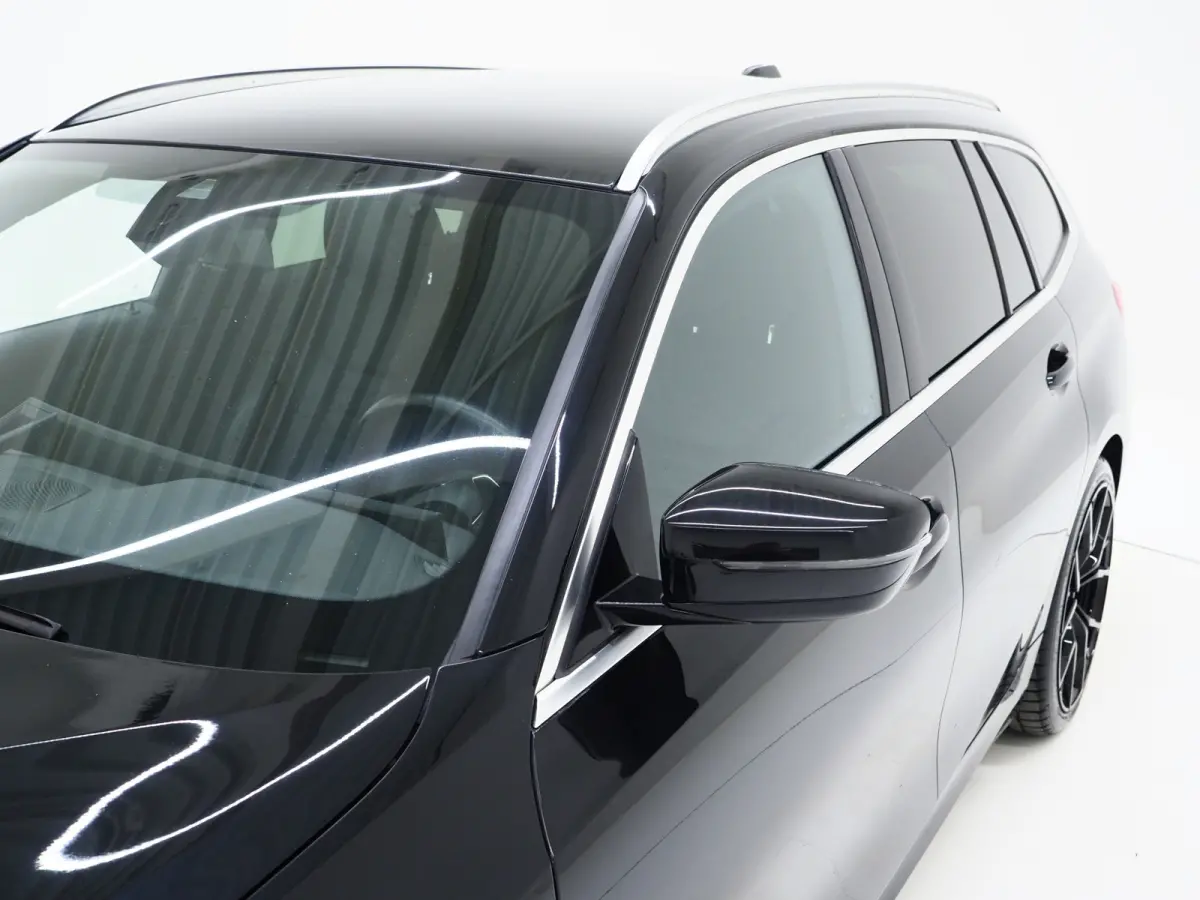 320e LCI | Sportstoelen | Leder | Sfeerlicht | Dodehoek | Cruise | Stoelverwarming | Carplay