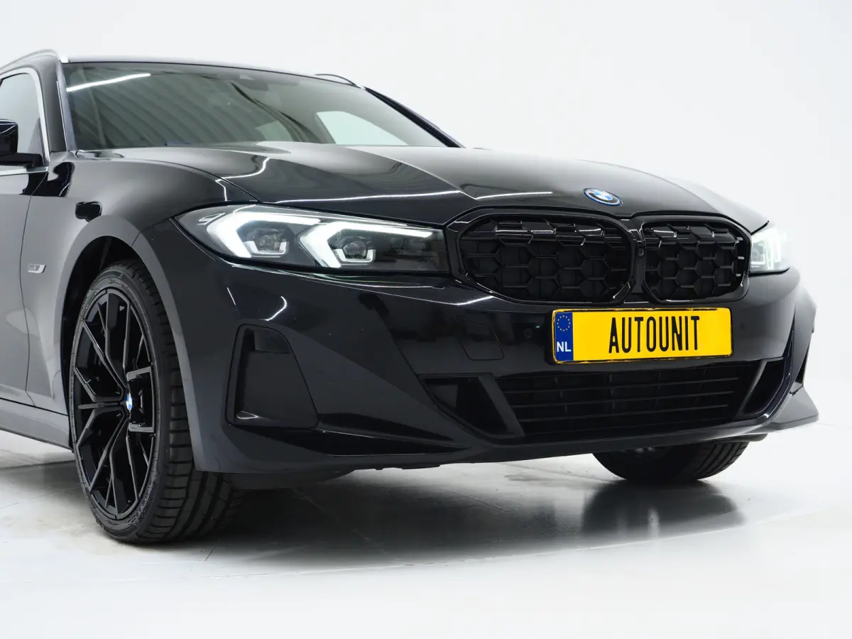 320e LCI | Sportstoelen | Leder | Sfeerlicht | Dodehoek | Cruise | Stoelverwarming | Carplay