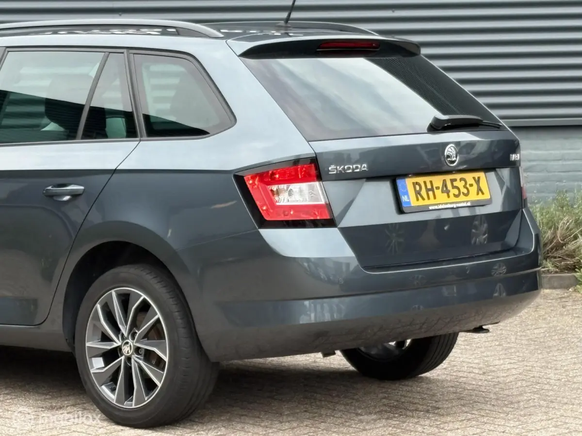 1.0 TSI Drive - Navi - Cruise - Pdc - Nap -