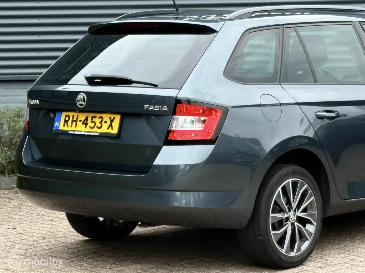 1.0 TSI Drive - Navi - Cruise - Pdc - Nap -