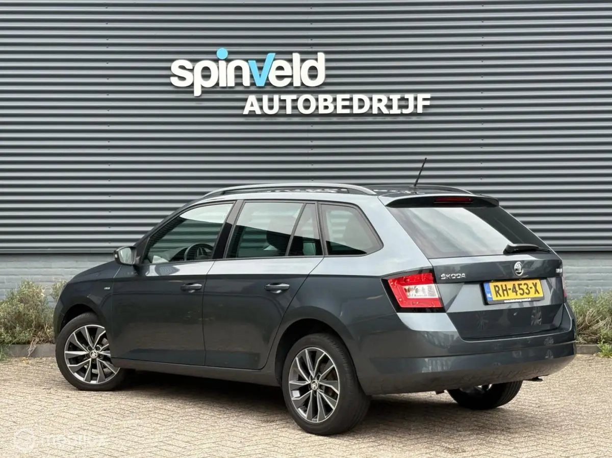 1.0 TSI Drive - Navi - Cruise - Pdc - Nap -