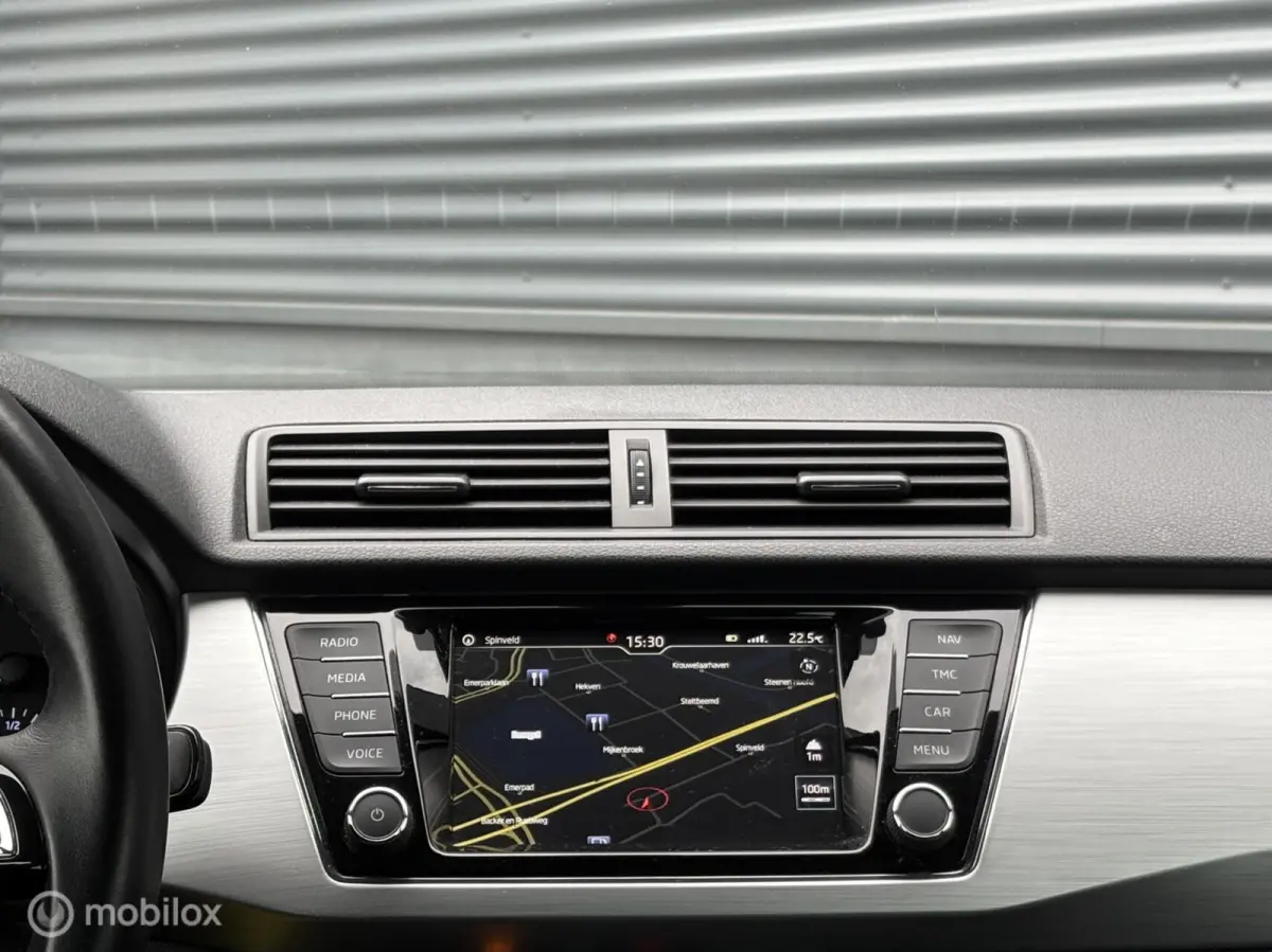 1.0 TSI Drive - Navi - Cruise - Pdc - Nap -