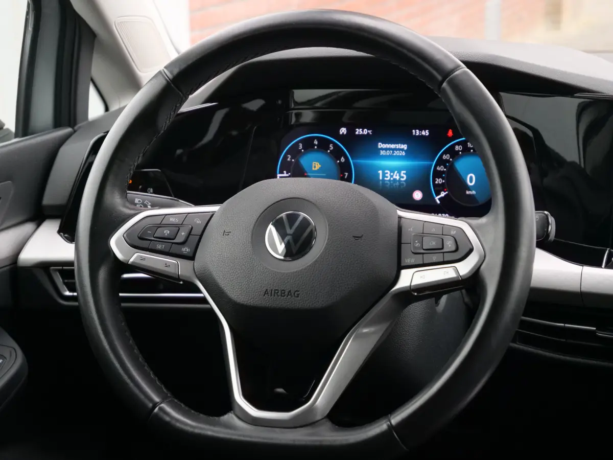 1.0 eTSI Life 110 Pk Automaat Navi / DAB / Apple Carplay / Stoelverwarming