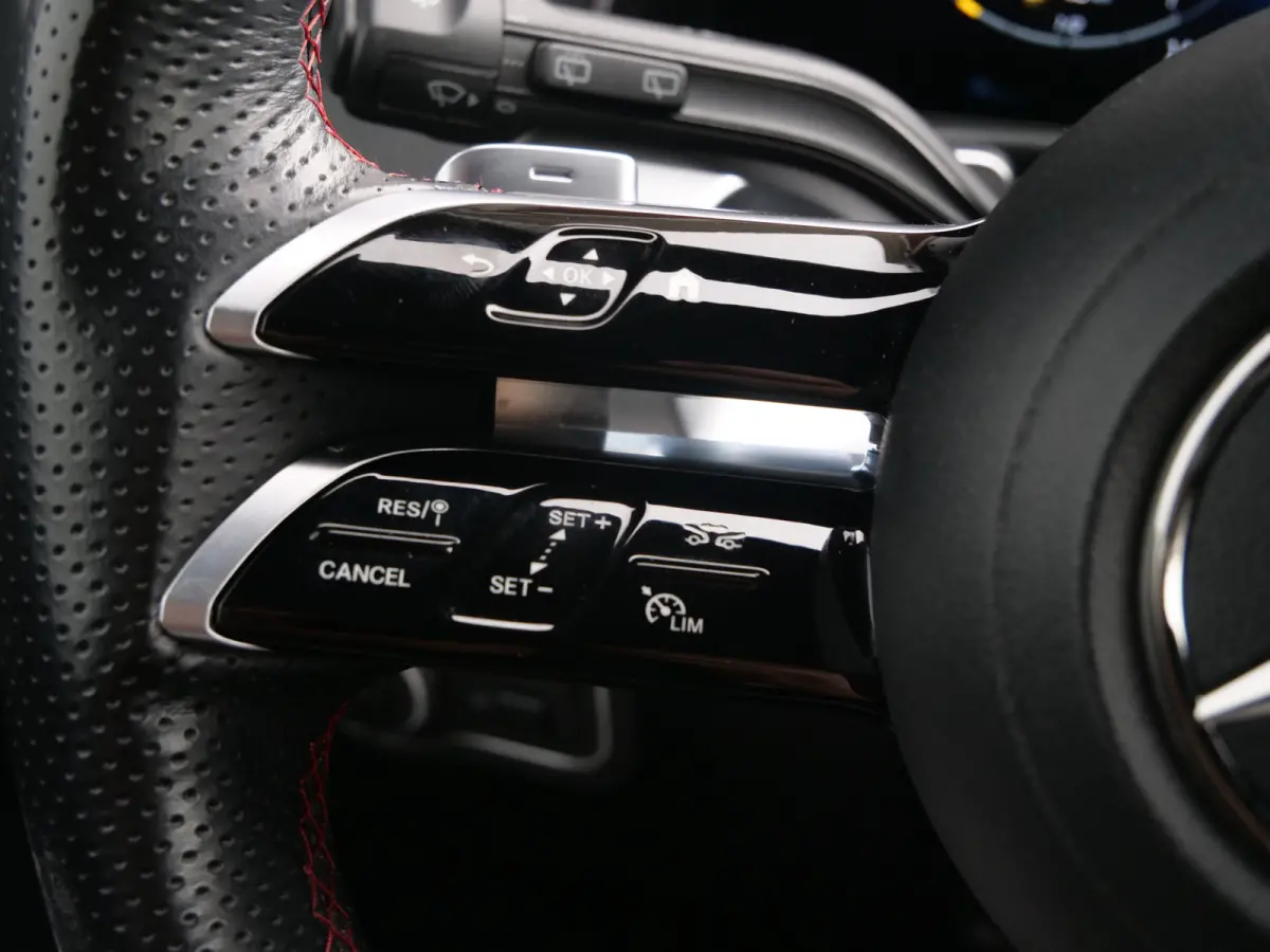 200 AMG Line 164 Pk Automaat Navi / DAB / Apple Carplay / Camera
