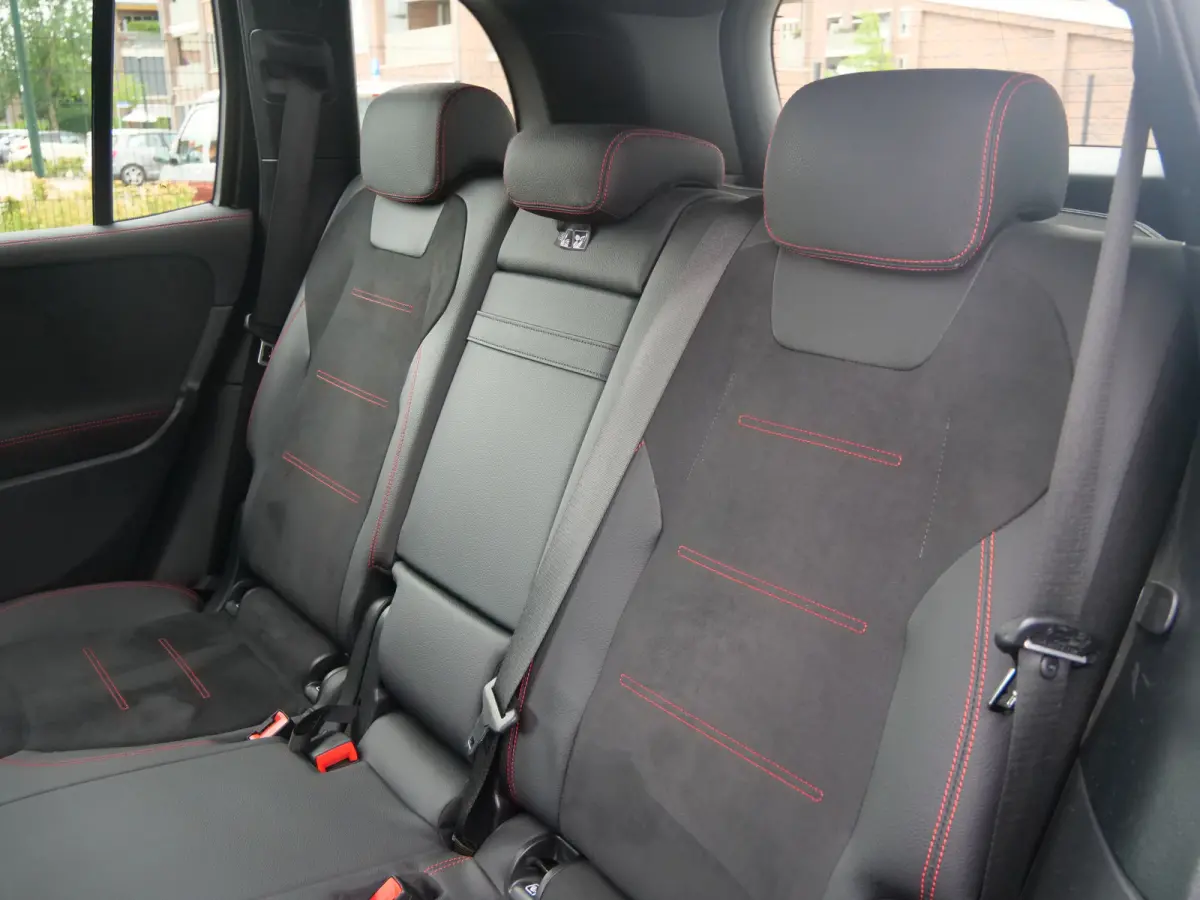 200 AMG Line 164 Pk Automaat Navi / DAB / Apple Carplay / Camera
