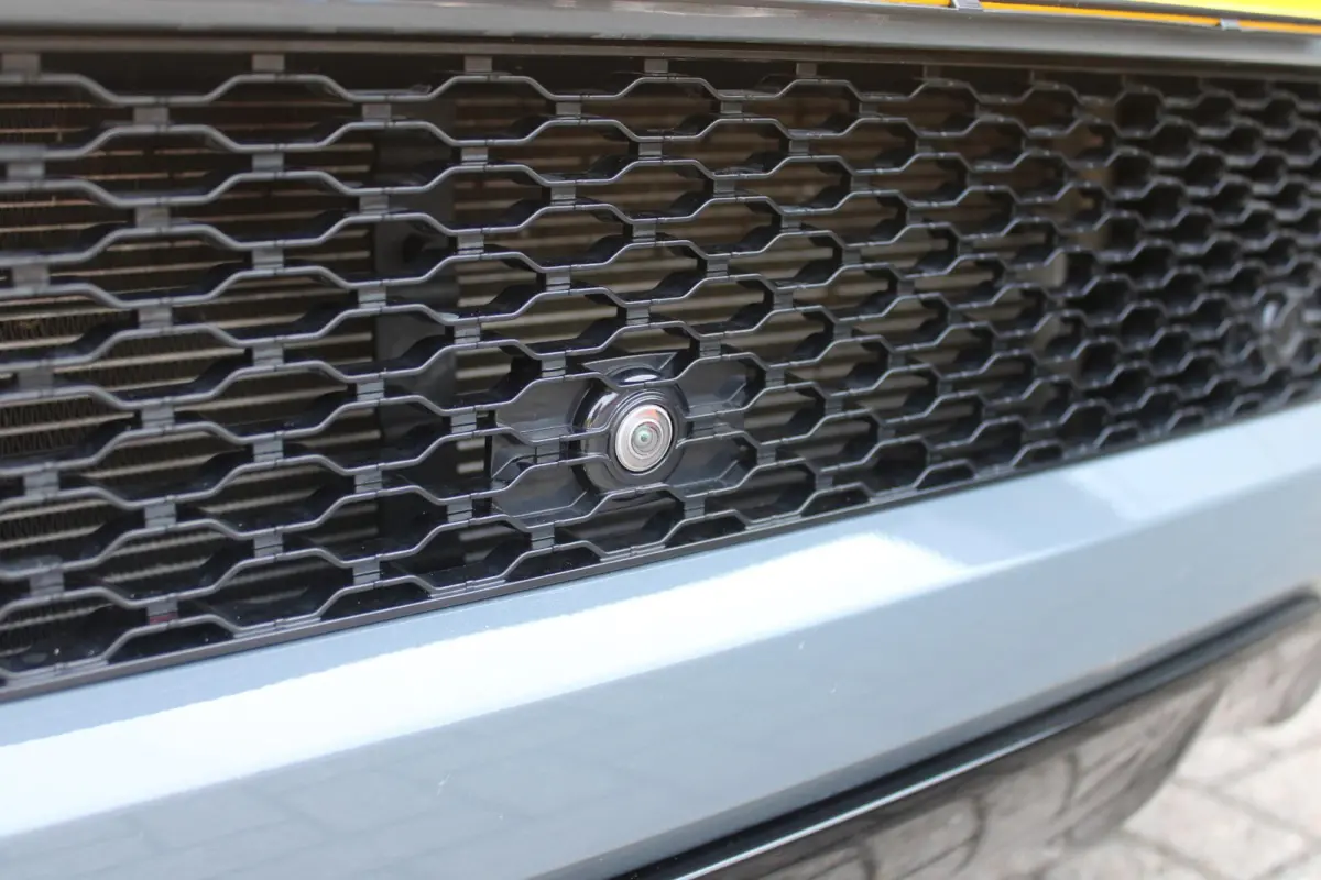 1.5 P300e AWD 309PK R-DYNAMIC SE | PANORAMADAK | ELEKTRISCH VERSTELBARE VOORSTOELEN  LEDEREN BEKLEDING | 20" LICHTMETALEN VELGEN | KEYLESS ENTRY / START | EXTRA GETINTE ACHTERRUITEN | FULL L