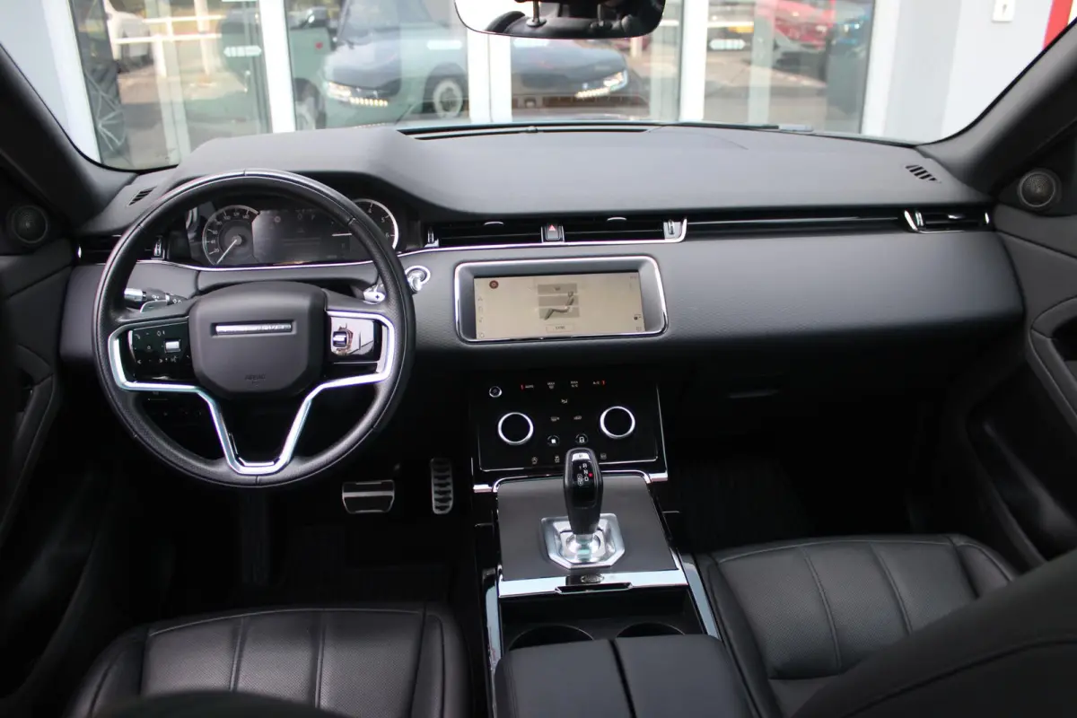 1.5 P300e AWD 309PK R-DYNAMIC SE | PANORAMADAK | ELEKTRISCH VERSTELBARE VOORSTOELEN  LEDEREN BEKLEDING | 20" LICHTMETALEN VELGEN | KEYLESS ENTRY / START | EXTRA GETINTE ACHTERRUITEN | FULL L