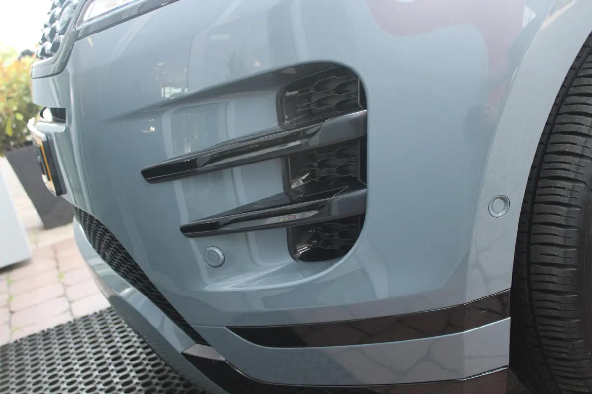 1.5 P300e AWD 309PK R-DYNAMIC SE | PANORAMADAK | ELEKTRISCH VERSTELBARE VOORSTOELEN  LEDEREN BEKLEDING | 20" LICHTMETALEN VELGEN | KEYLESS ENTRY / START | EXTRA GETINTE ACHTERRUITEN | FULL L