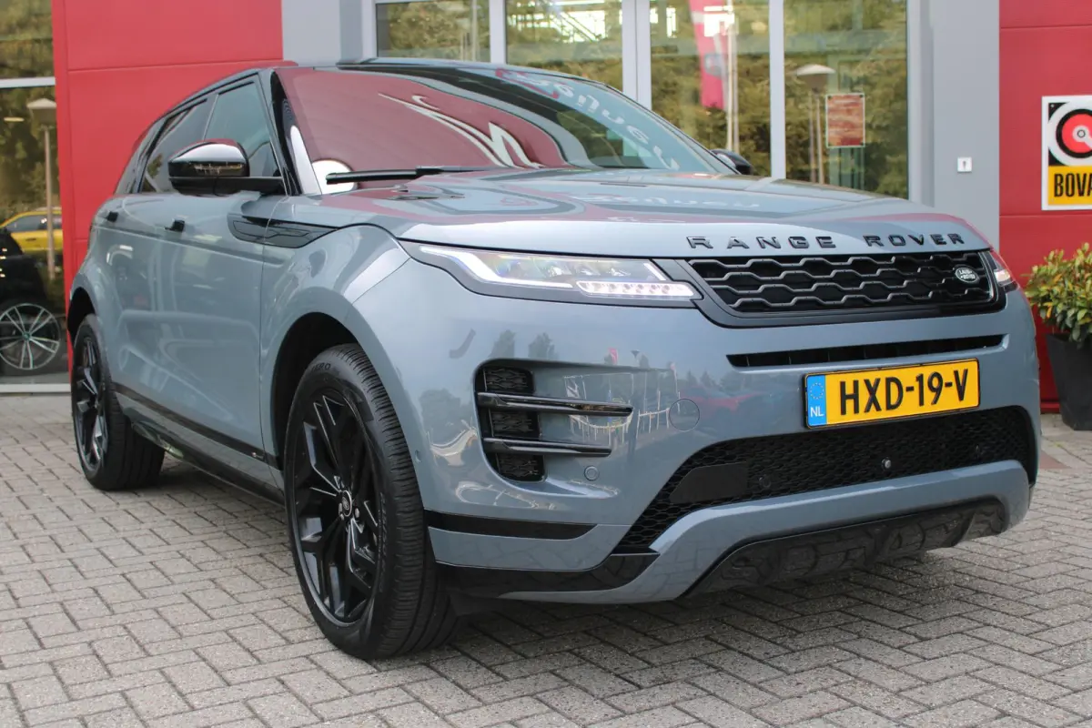 1.5 P300e AWD 309PK R-DYNAMIC SE | PANORAMADAK | ELEKTRISCH VERSTELBARE VOORSTOELEN  LEDEREN BEKLEDING | 20" LICHTMETALEN VELGEN | KEYLESS ENTRY / START | EXTRA GETINTE ACHTERRUITEN | FULL L