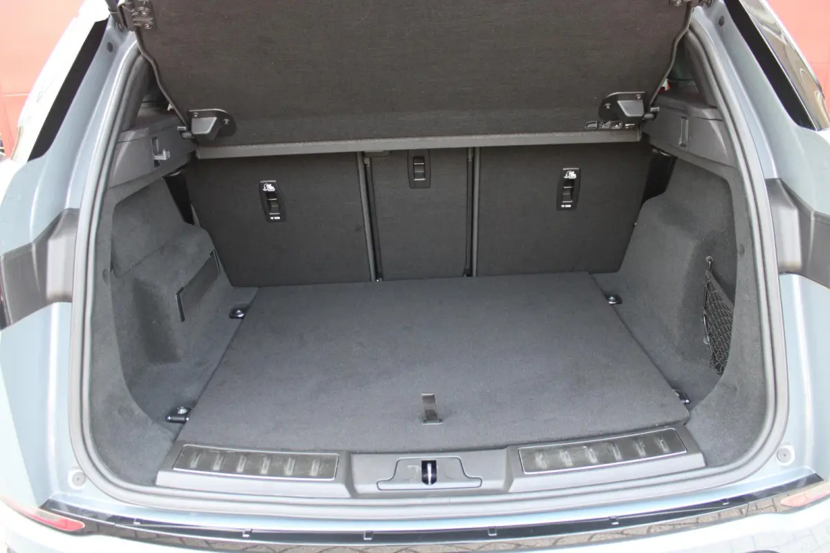1.5 P300e AWD 309PK R-DYNAMIC SE | PANORAMADAK | ELEKTRISCH VERSTELBARE VOORSTOELEN  LEDEREN BEKLEDING | 20" LICHTMETALEN VELGEN | KEYLESS ENTRY / START | EXTRA GETINTE ACHTERRUITEN | FULL L