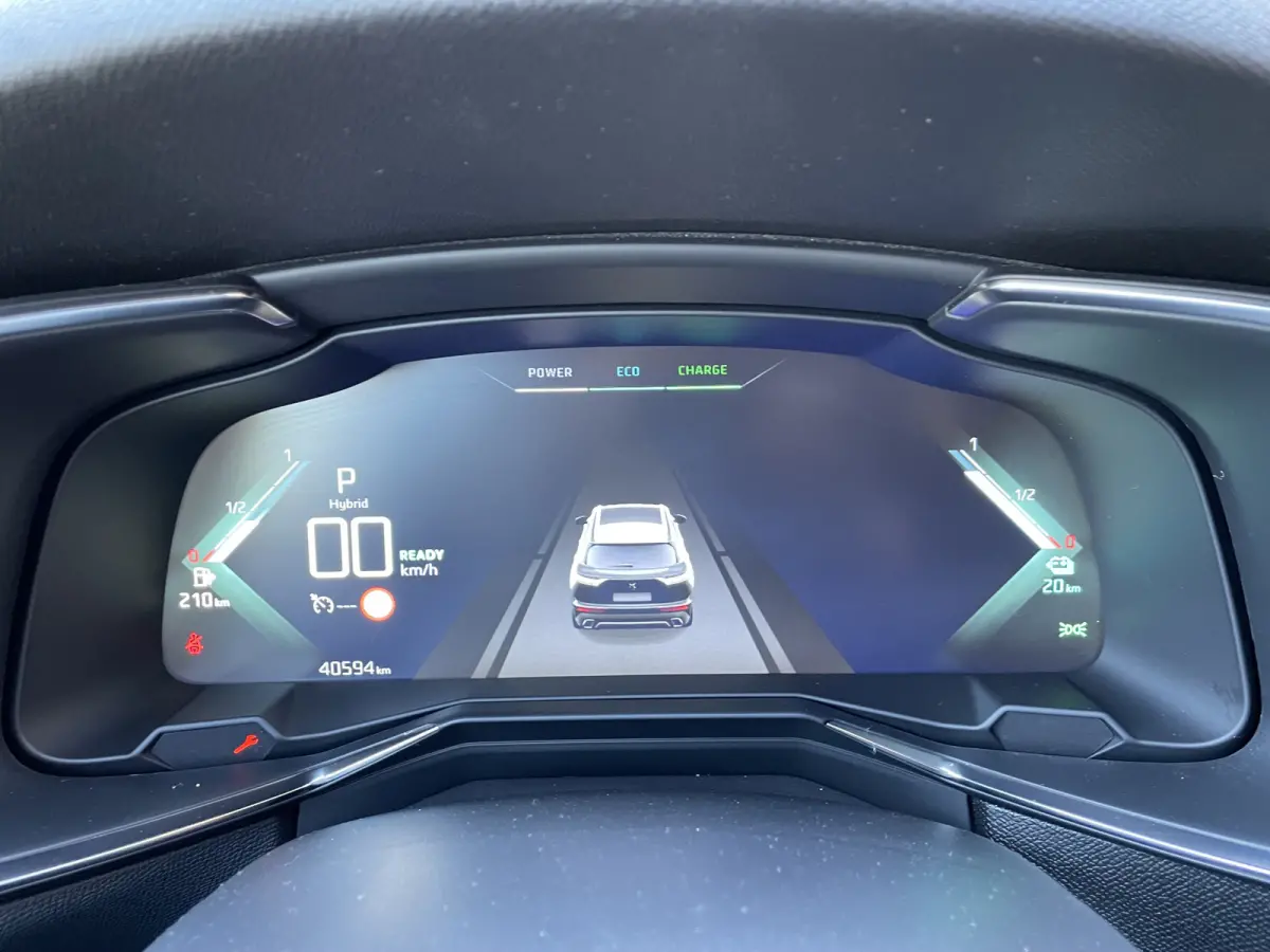 225pk E-Tense Rivoli (Elektrisch Schuifdak - Leder incl geheugen - Elektrische klep - Camera - Keyless Entry - LED - Automatische Airco - Navigatie - Apple Carplay)