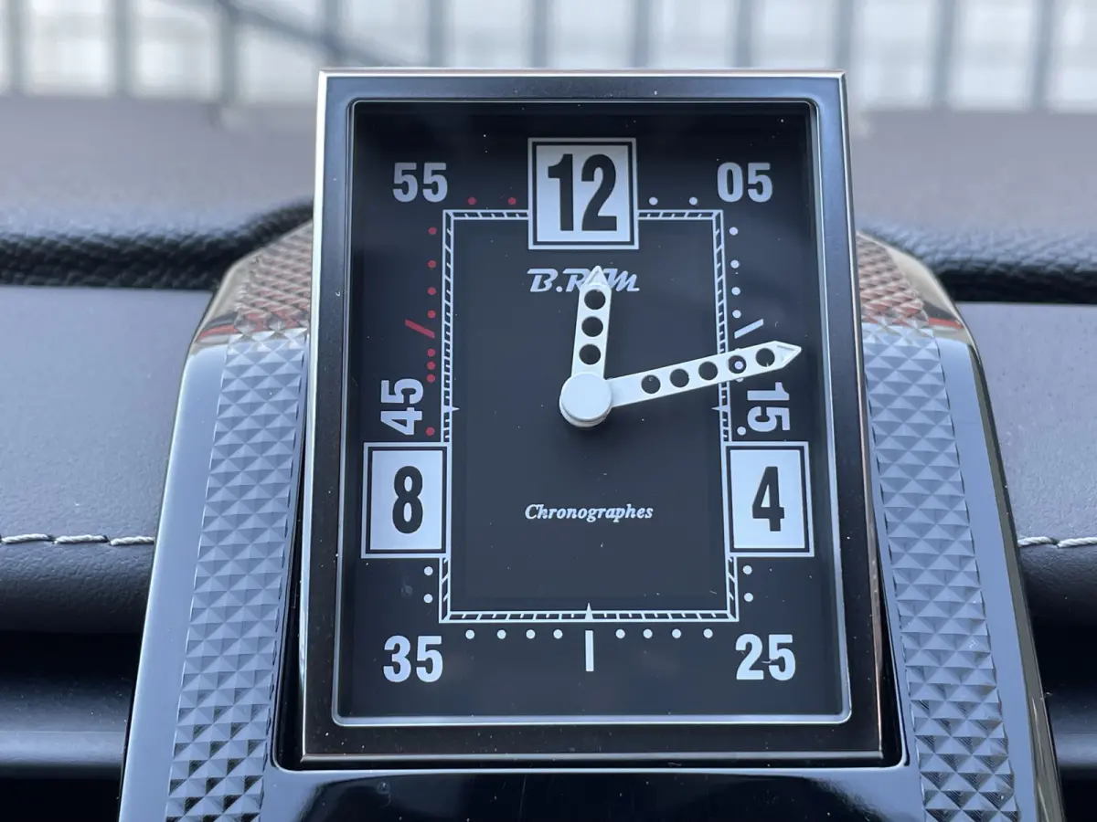 225pk E-Tense Rivoli (Elektrisch Schuifdak - Leder incl geheugen - Elektrische klep - Camera - Keyless Entry - LED - Automatische Airco - Navigatie - Apple Carplay)