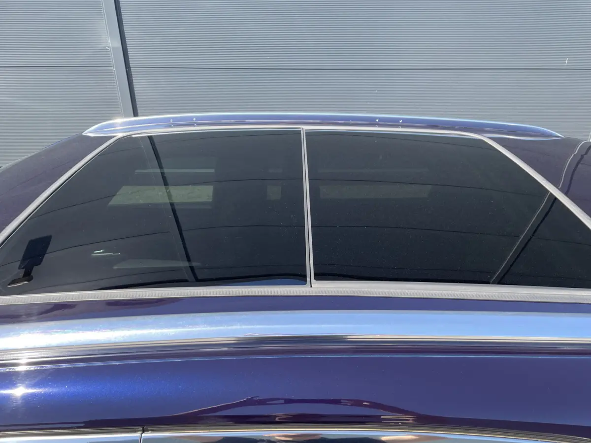 225pk E-Tense Rivoli (Elektrisch Schuifdak - Leder incl geheugen - Elektrische klep - Camera - Keyless Entry - LED - Automatische Airco - Navigatie - Apple Carplay)