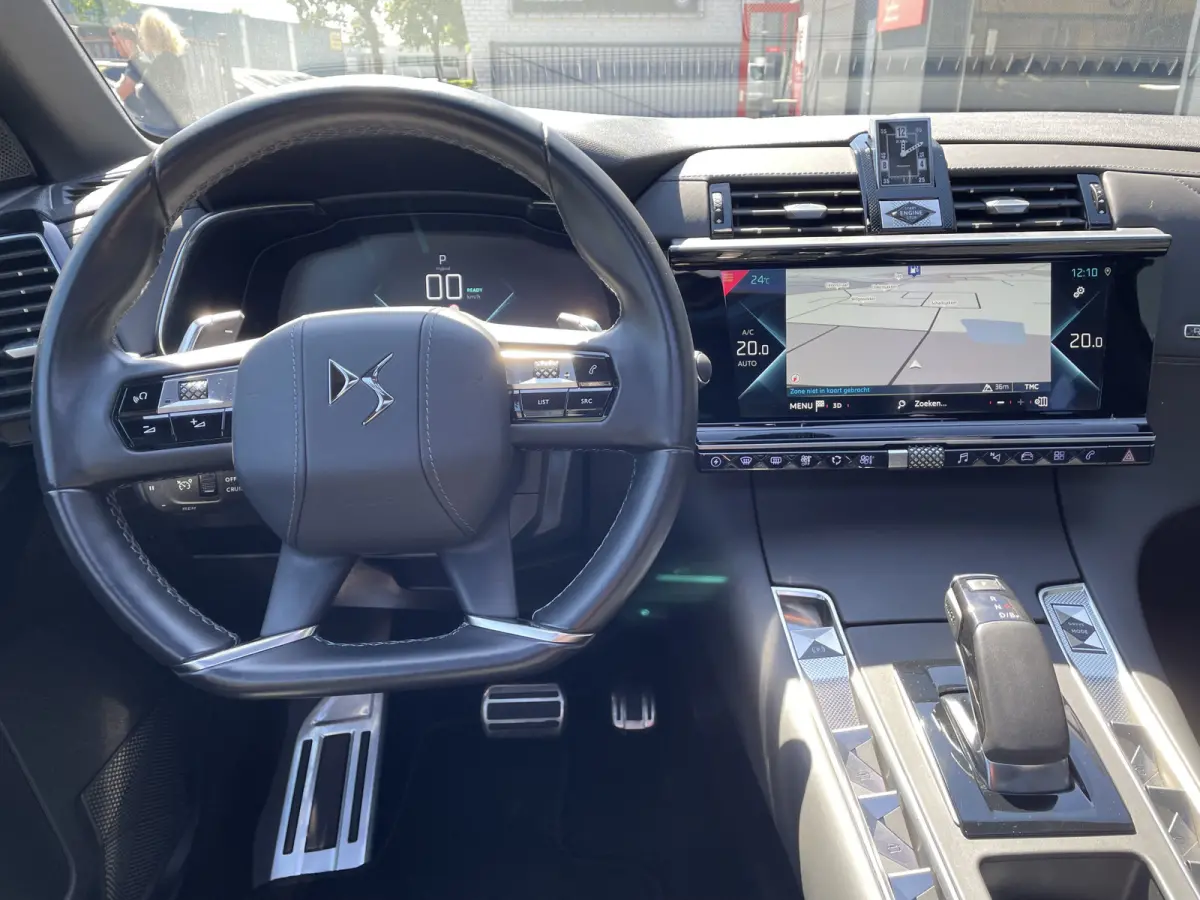 225pk E-Tense Rivoli (Elektrisch Schuifdak - Leder incl geheugen - Elektrische klep - Camera - Keyless Entry - LED - Automatische Airco - Navigatie - Apple Carplay)