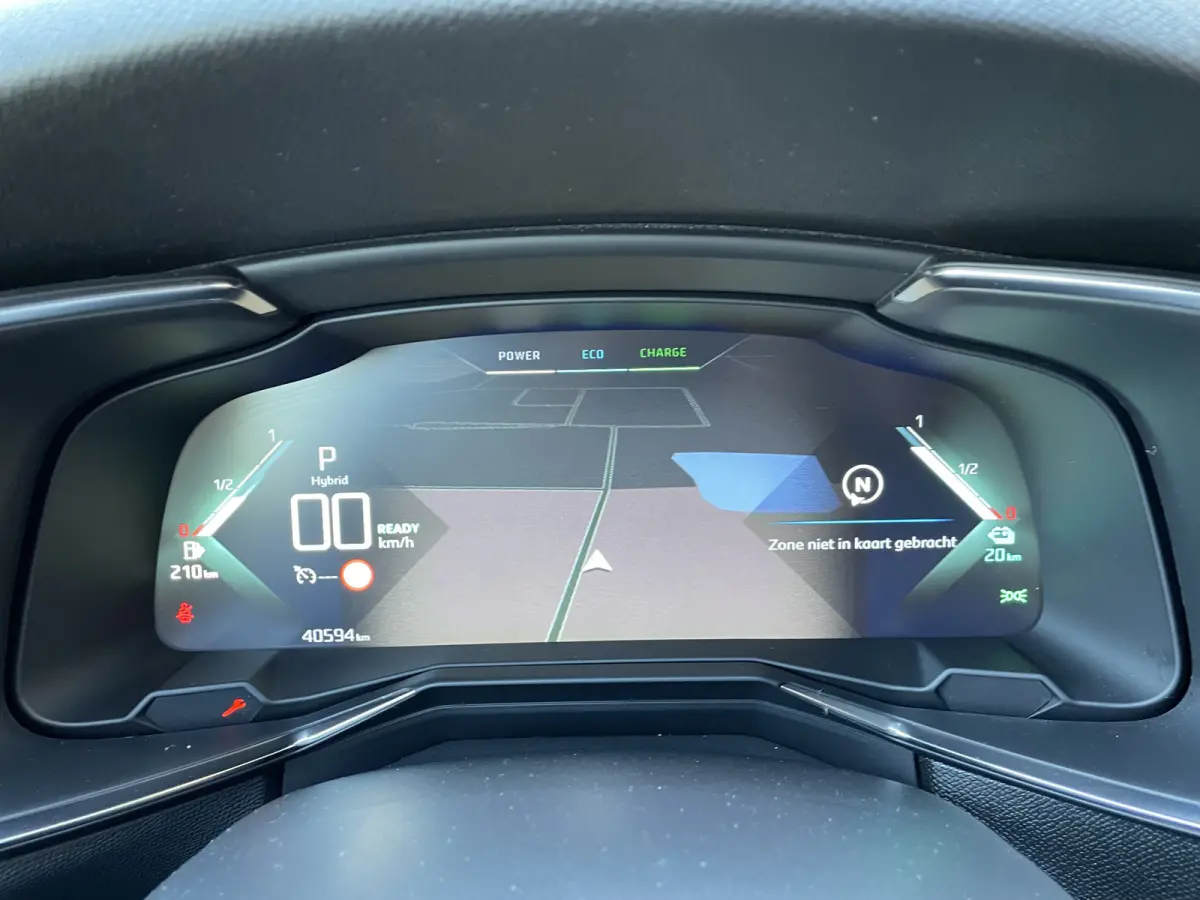 225pk E-Tense Rivoli (Elektrisch Schuifdak - Leder incl geheugen - Elektrische klep - Camera - Keyless Entry - LED - Automatische Airco - Navigatie - Apple Carplay)